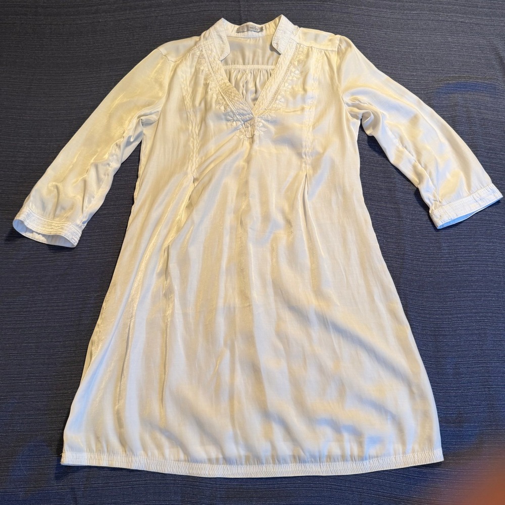 Miilla Women White Shimmer Embroidered V-Neck Tunic Dress 3/4 Sleeve Small M6658